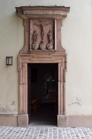 Der Eingang zu den Kapellen von St. Egidien.